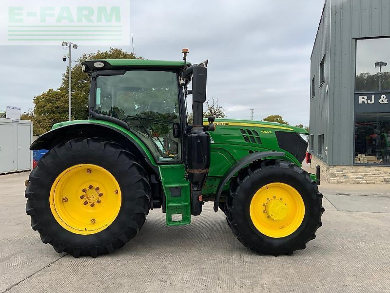 John Deere 6155r tractor (st24081) - Tracteur agricole: photos 1 John Deere 6155r tractor (st24081) - Tracteur agricole: photos 1