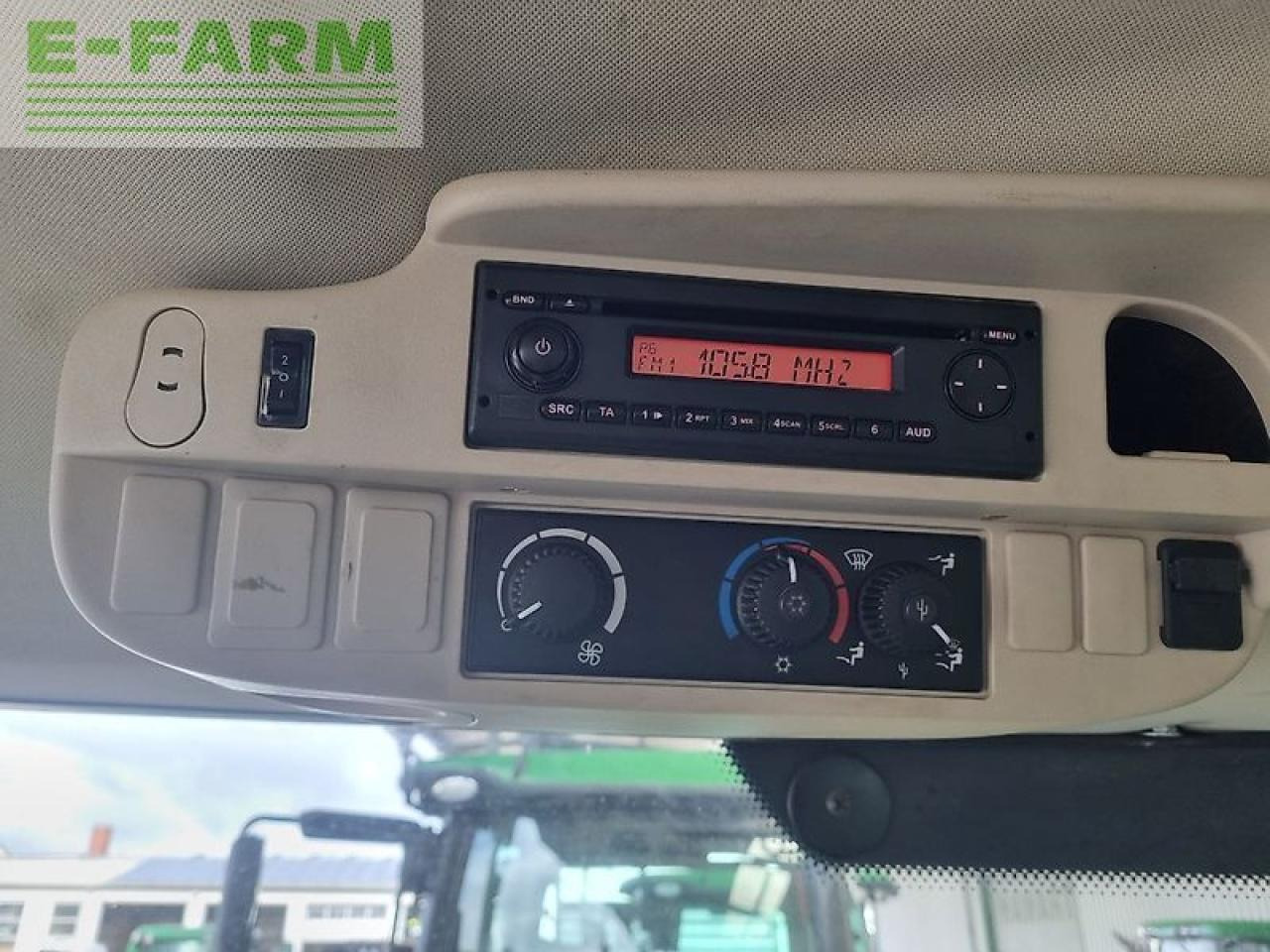 John Deere 6210r - Tracteur agricole: photos 5 John Deere 6210r - Tracteur agricole: photos 5