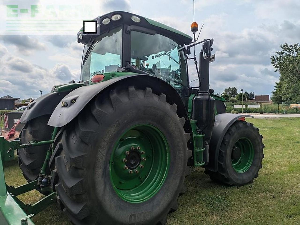 John Deere 6215 r - Tracteur agricole: photos 4 John Deere 6215 r - Tracteur agricole: photos 4