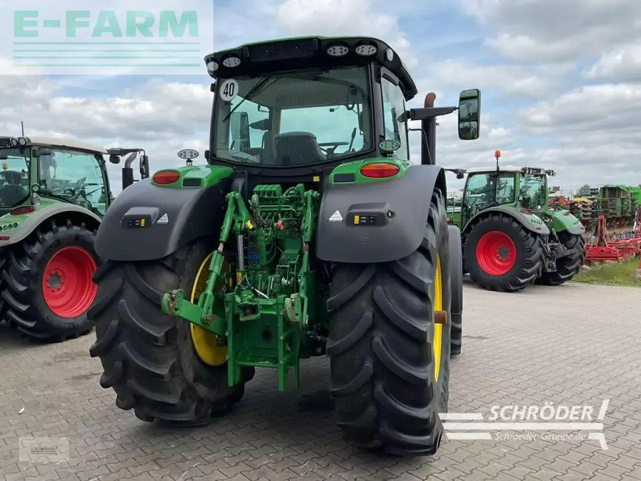 John Deere 6215 r - Tracteur agricole: photos 3 John Deere 6215 r - Tracteur agricole: photos 3
