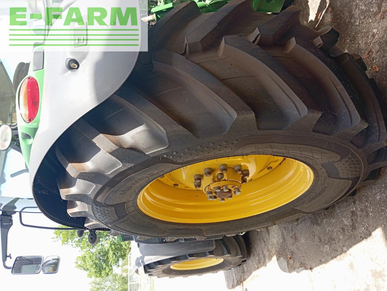 John Deere 6215R - Tracteur agricole: photos 4 John Deere 6215R - Tracteur agricole: photos 4