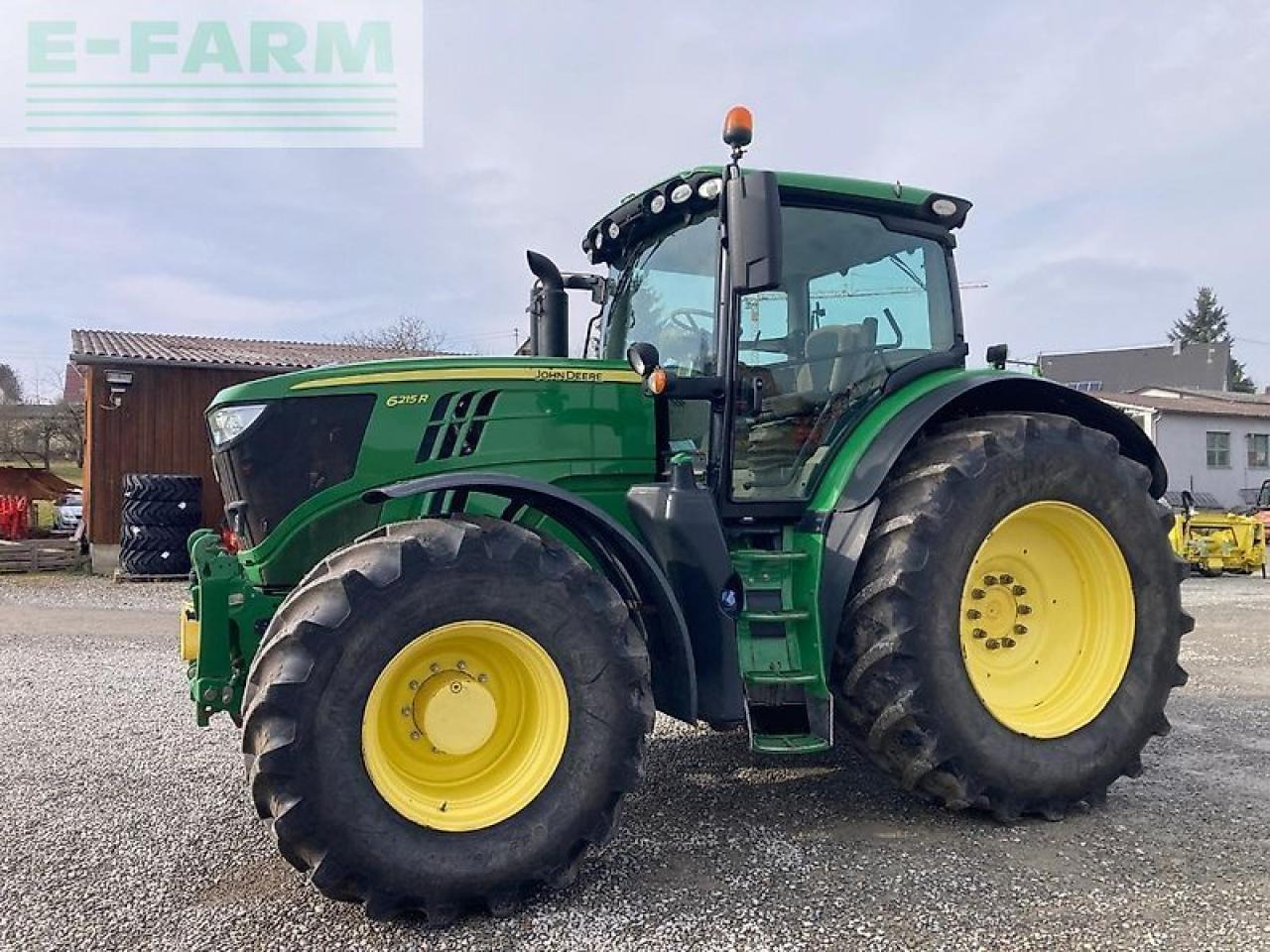 John Deere 6215r - Tracteur agricole: photos 1 John Deere 6215r - Tracteur agricole: photos 1