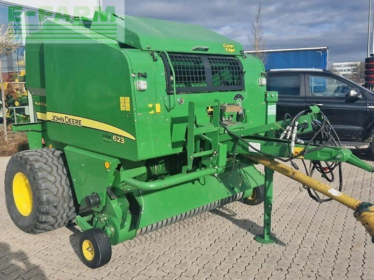 John Deere 623 multicrop - Presse à balles cubiques: photos 4 John Deere 623 multicrop - Presse à balles cubiques: photos 4