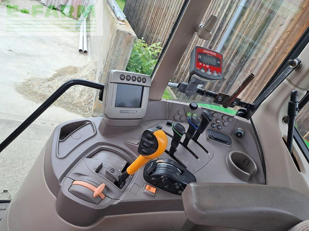 John Deere 6230 premium - Tracteur agricole: photos 5 John Deere 6230 premium - Tracteur agricole: photos 5