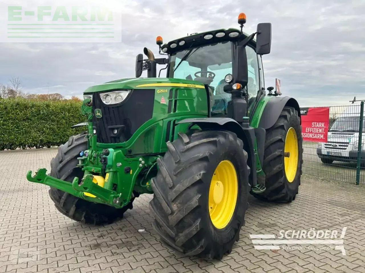 John Deere 6250 r ultimate - Tracteur agricole: photos 1 John Deere 6250 r ultimate - Tracteur agricole: photos 1
