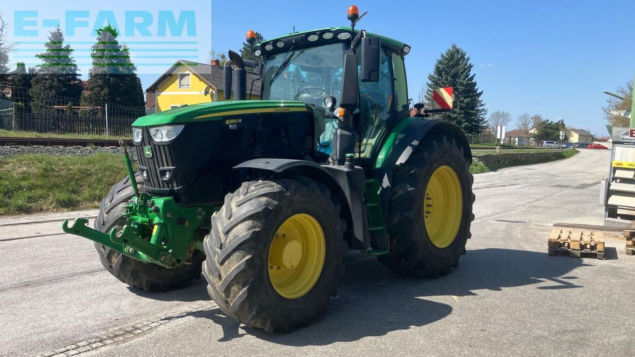 John Deere 6250R - Tracteur agricole: photos 1 John Deere 6250R - Tracteur agricole: photos 1