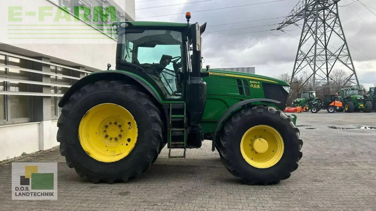 John Deere 6250r 6250 r - Tracteur agricole: photos 5 John Deere 6250r 6250 r - Tracteur agricole: photos 5