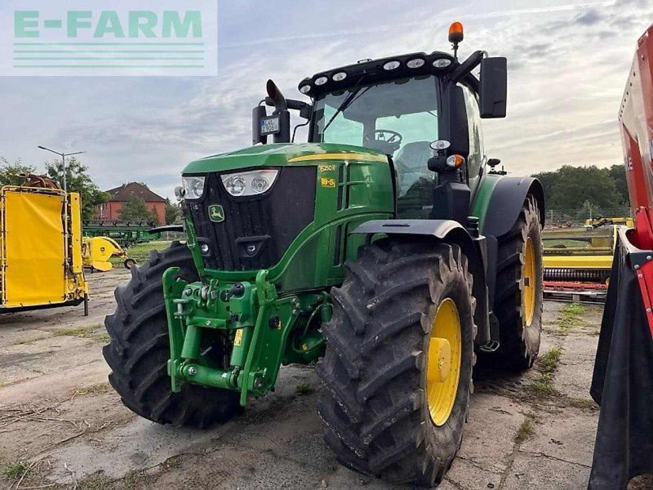 John Deere 6250r - Tracteur agricole: photos 1 John Deere 6250r - Tracteur agricole: photos 1