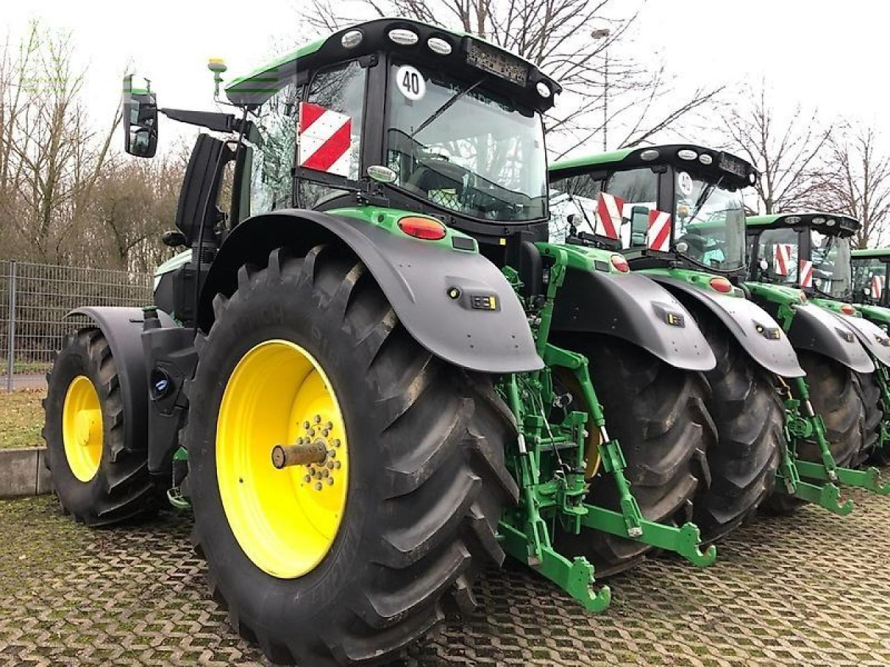 John Deere 6250r mit fkh/ fzw/ ap-40km/h - Tracteur agricole: photos 5 John Deere 6250r mit fkh/ fzw/ ap-40km/h - Tracteur agricole: photos 5