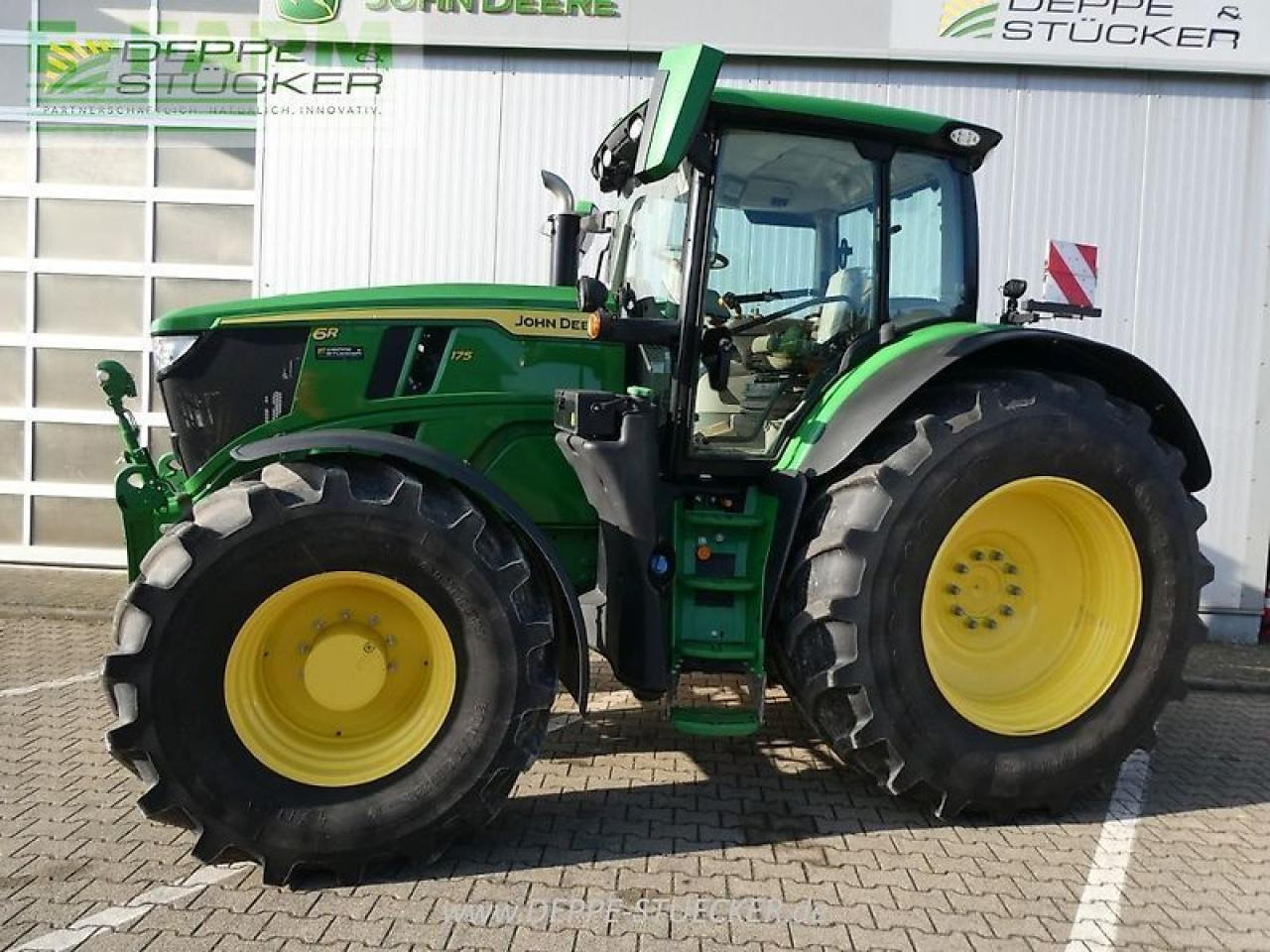 John Deere 6r 175 - Tracteur agricole: photos 2 John Deere 6r 175 - Tracteur agricole: photos 2