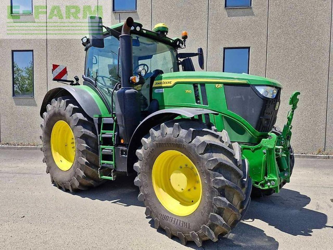 John Deere 6r 250 - Tracteur agricole: photos 1 John Deere 6r 250 - Tracteur agricole: photos 1