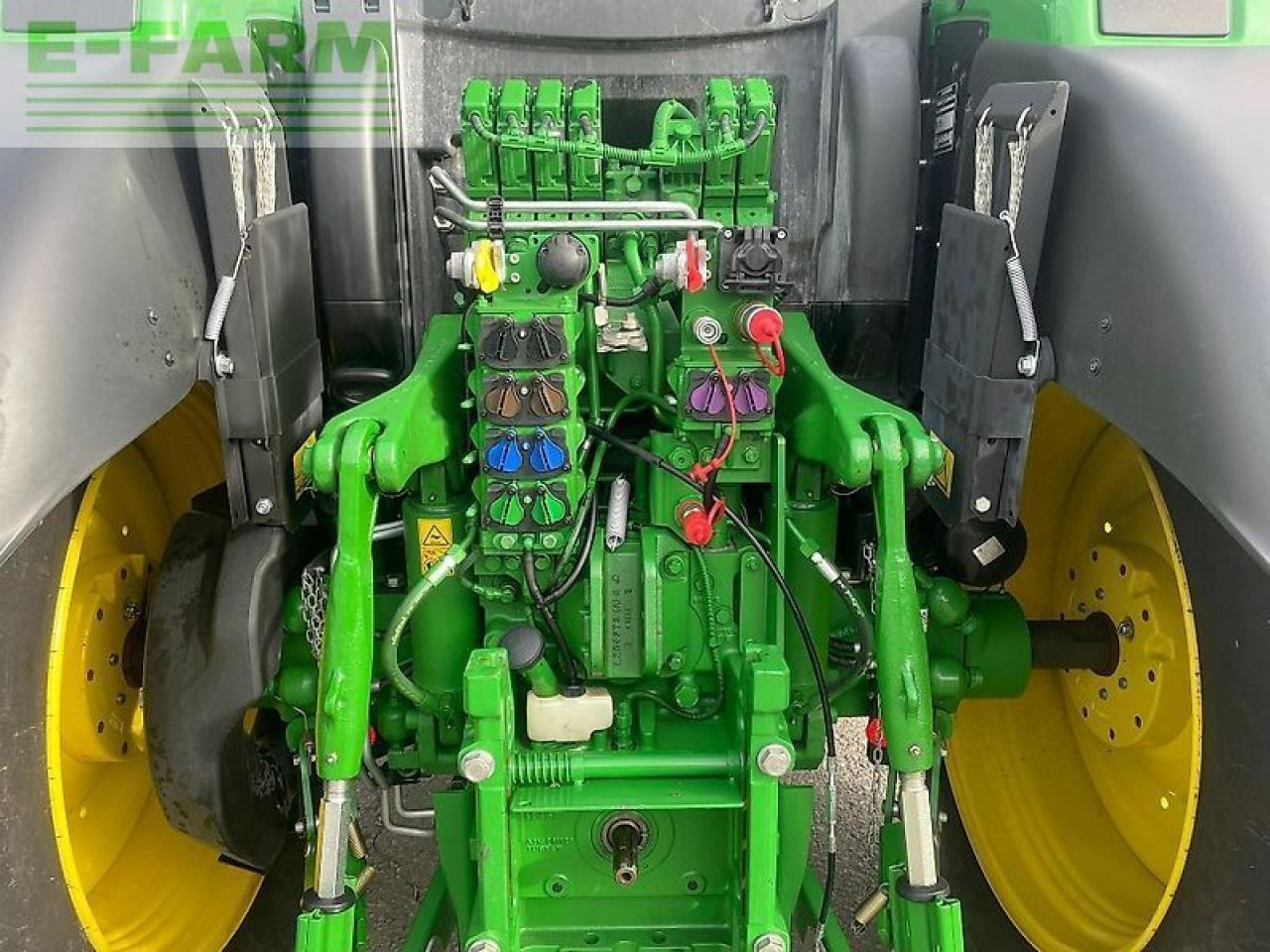 John Deere 6r155 / 6r 155 - Tracteur agricole: photos 5 John Deere 6r155 / 6r 155 - Tracteur agricole: photos 5