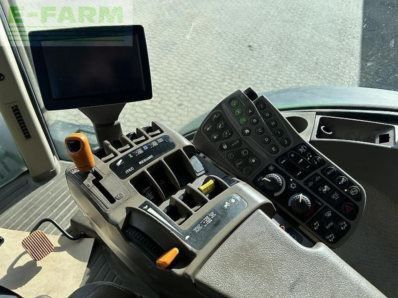 John Deere 7230r - Tracteur agricole: photos 3 John Deere 7230r - Tracteur agricole: photos 3