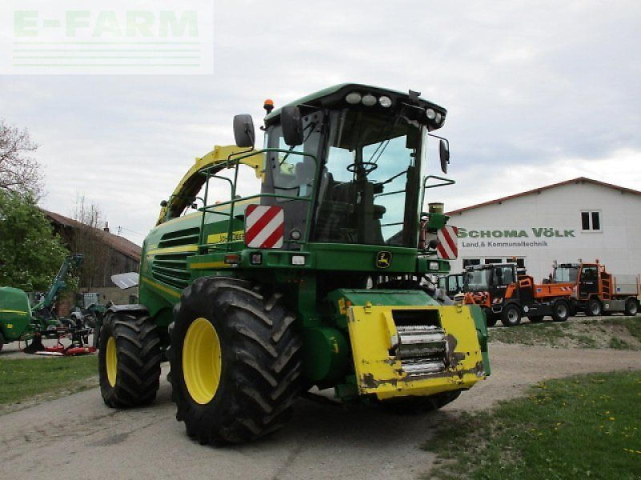 John Deere 7350i - Ensileuse: photos 1 John Deere 7350i - Ensileuse: photos 1