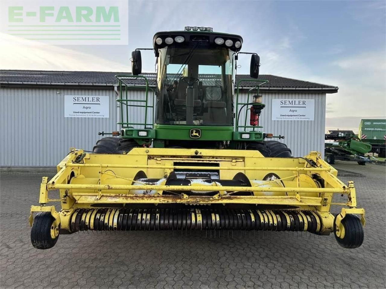 John Deere 7700 - Accessoire aux ensileuses: photos 2 John Deere 7700 - Accessoire aux ensileuses: photos 2