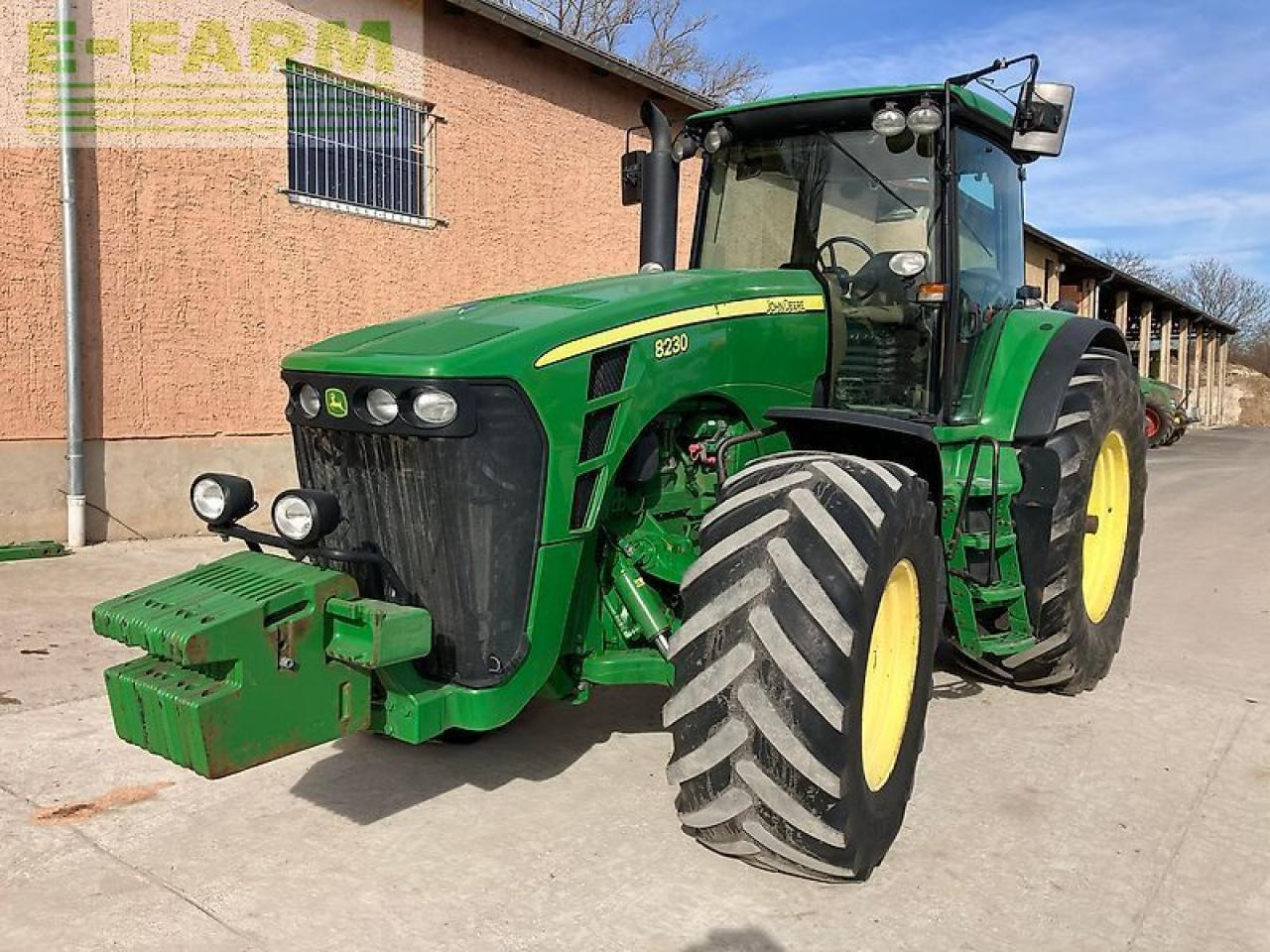 John Deere 8230 ils, powr shift - Tracteur agricole: photos 3 John Deere 8230 ils, powr shift - Tracteur agricole: photos 3
