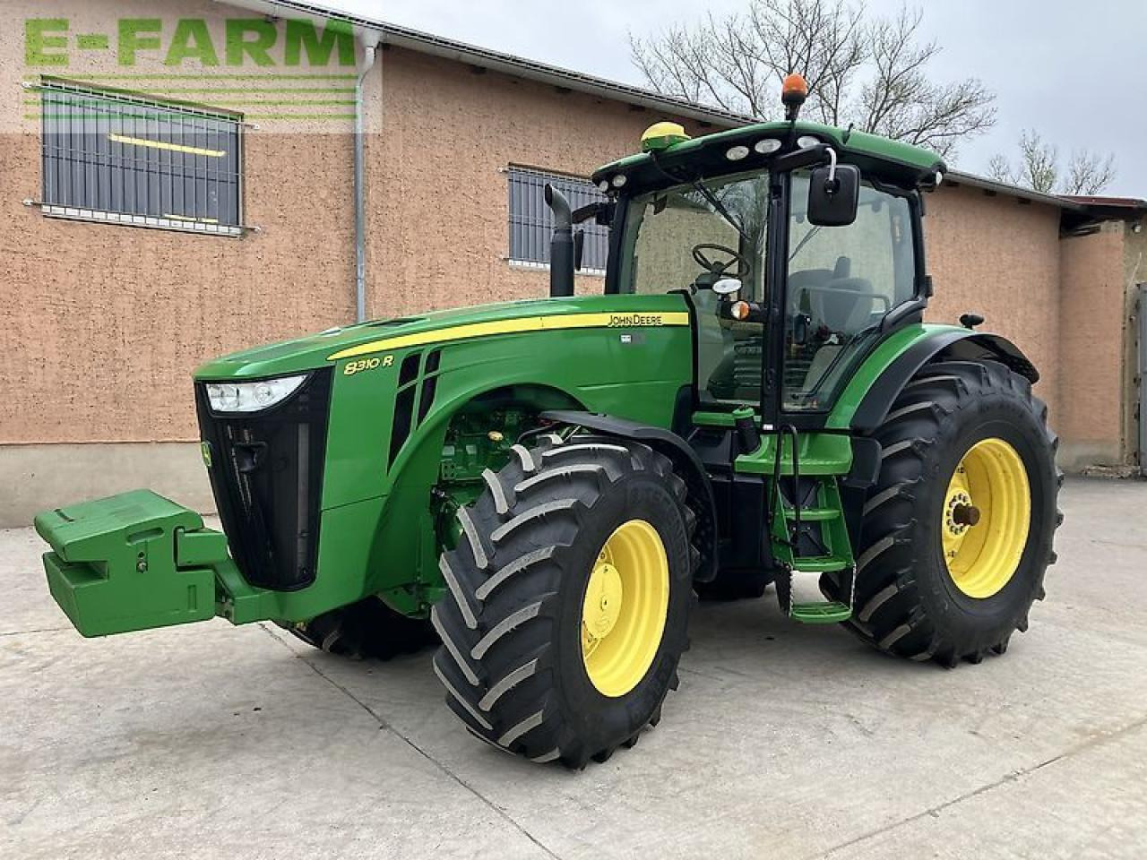 John Deere 8310r powr shift *motor neu* - Tracteur agricole: photos 1 John Deere 8310r powr shift *motor neu* - Tracteur agricole: photos 1