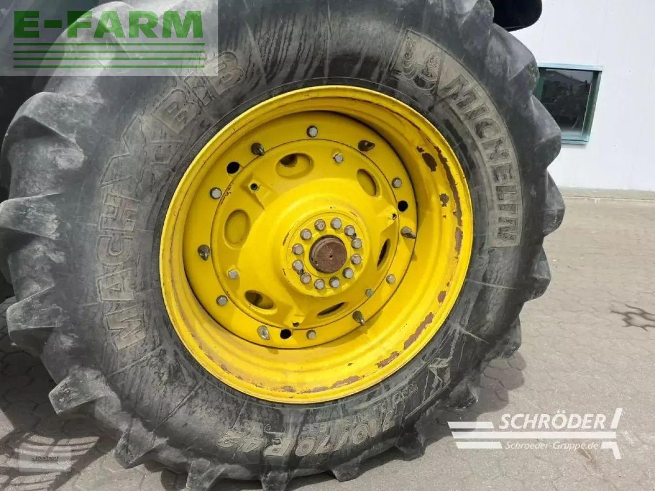 John Deere 8335 r autopower + zwillingsbereifung - Tracteur agricole: photos 5 John Deere 8335 r autopower + zwillingsbereifung - Tracteur agricole: photos 5