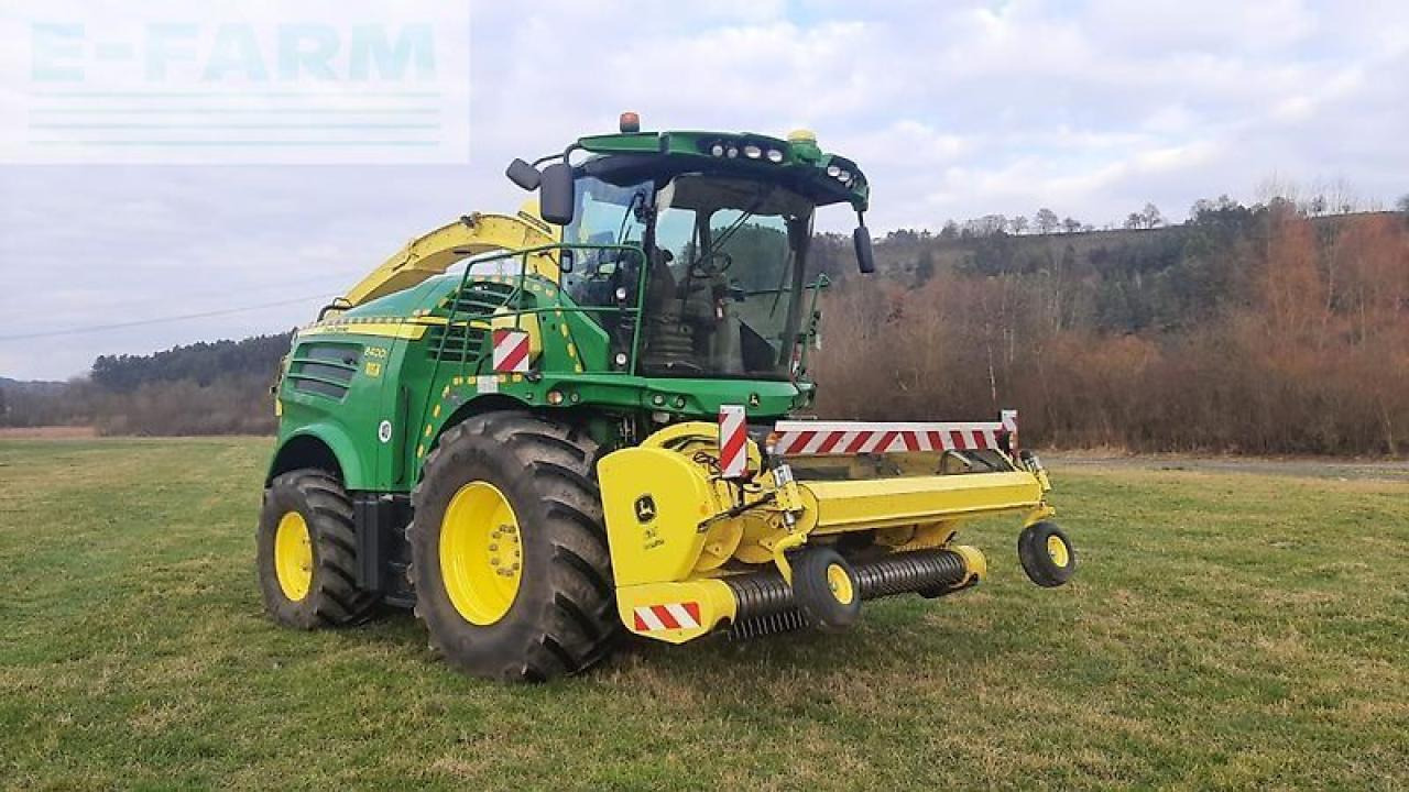 John Deere 8400 - Ensileuse: photos 1 John Deere 8400 - Ensileuse: photos 1