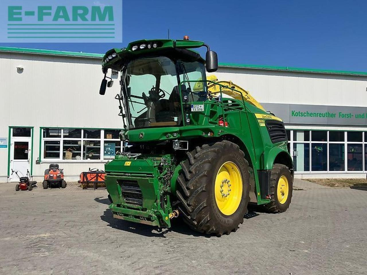 John Deere 8500 prodrive - Ensileuse: photos 1 John Deere 8500 prodrive - Ensileuse: photos 1