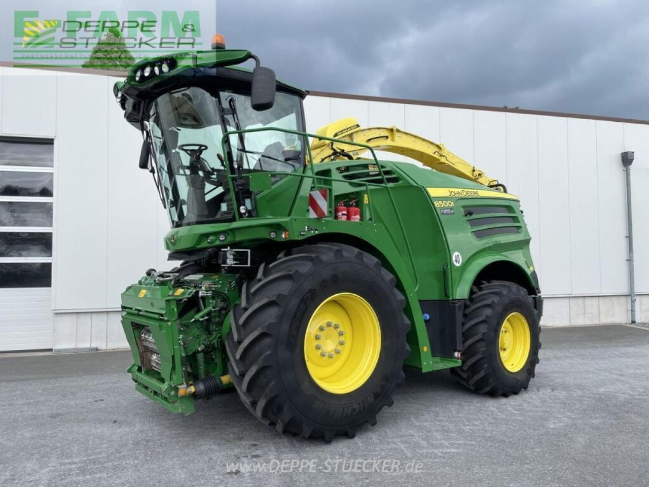 John Deere 8500i - Ensileuse: photos 1 John Deere 8500i - Ensileuse: photos 1
