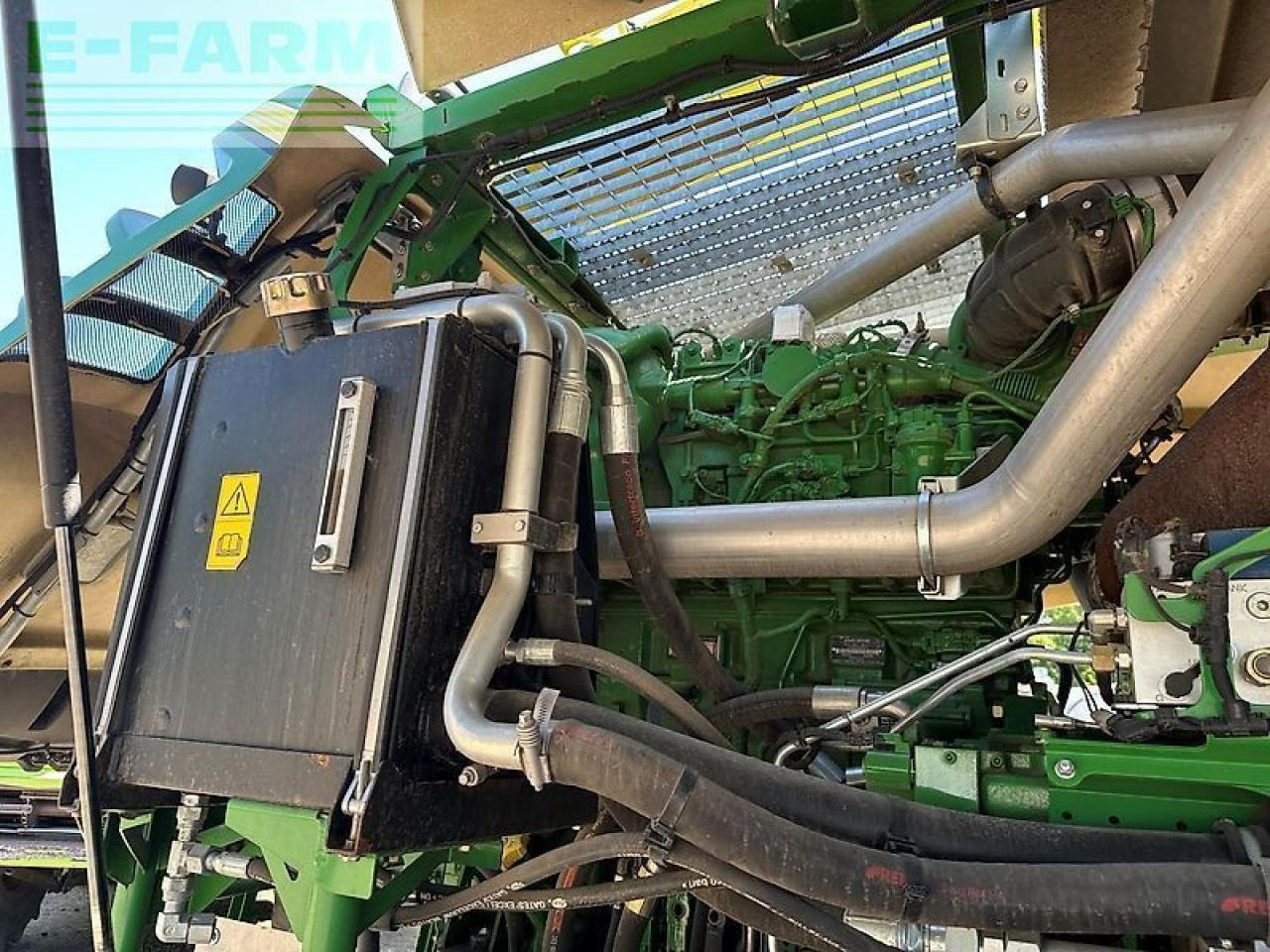 Moissonneuse-batteuse John Deere 8600: photos 19