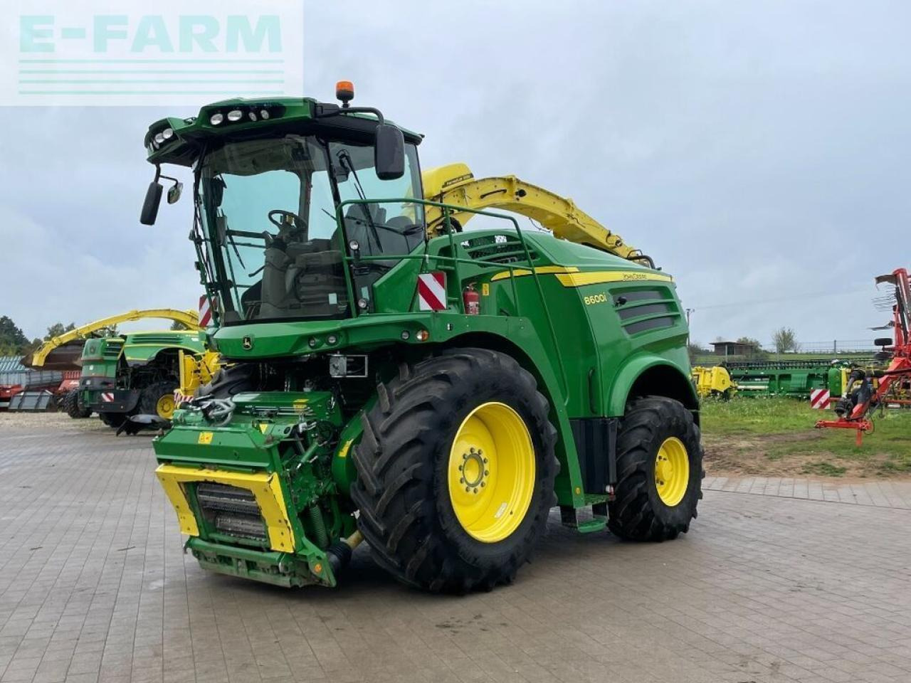 John Deere 8600 - Ensileuse: photos 1 John Deere 8600 - Ensileuse: photos 1