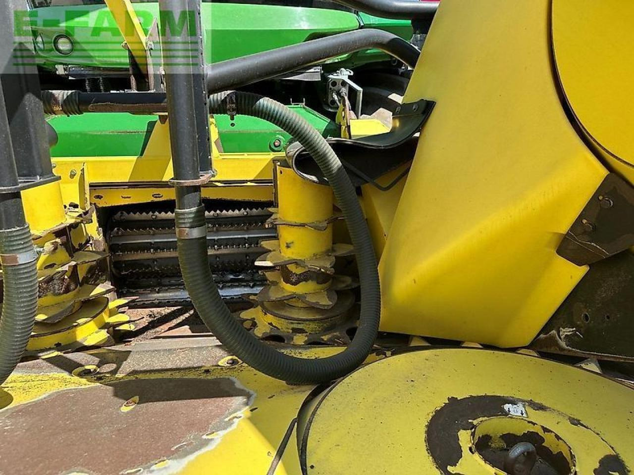 Moissonneuse-batteuse John Deere 8600: photos 22