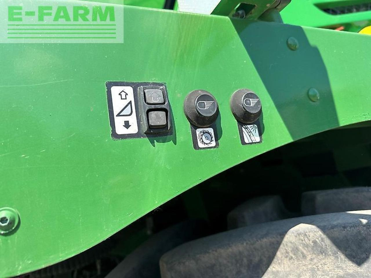 Moissonneuse-batteuse John Deere 8600: photos 27