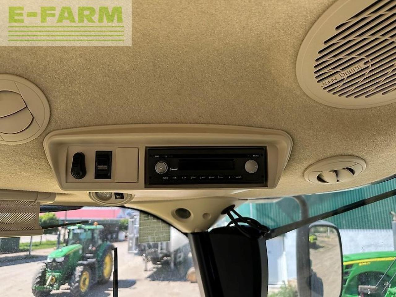 Moissonneuse-batteuse John Deere 8600: photos 31