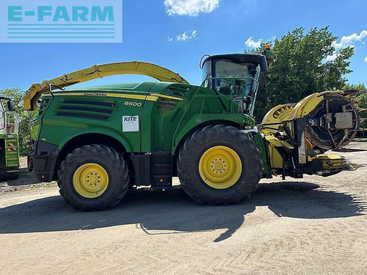 John Deere 8600 - Moissonneuse-batteuse: photos 4 John Deere 8600 - Moissonneuse-batteuse: photos 4
