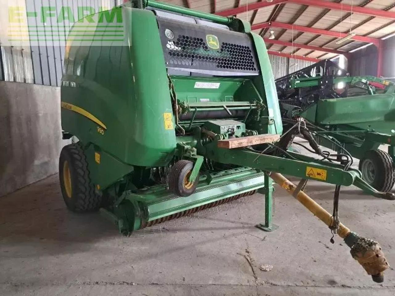 John Deere 990 hc - Presse à balles cubiques: photos 3 John Deere 990 hc - Presse à balles cubiques: photos 3