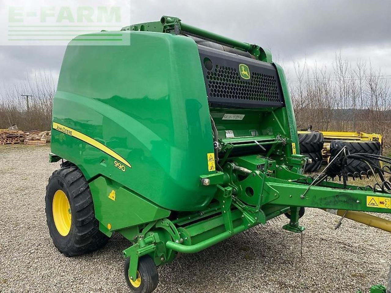 John Deere 990 premium - Presse à balles cubiques: photos 1 John Deere 990 premium - Presse à balles cubiques: photos 1