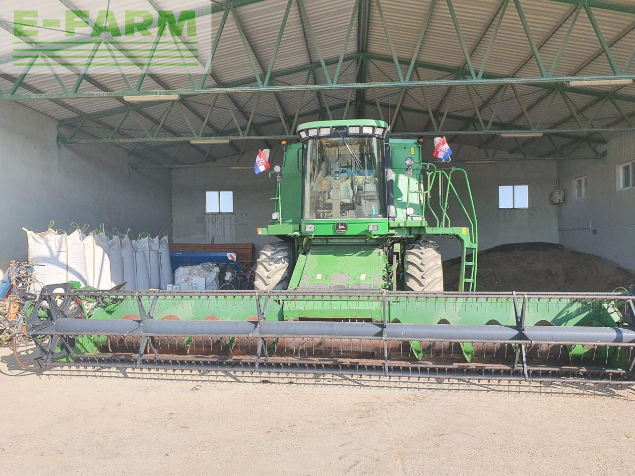 John Deere CTS - Moissonneuse-batteuse: photos 2 John Deere CTS - Moissonneuse-batteuse: photos 2