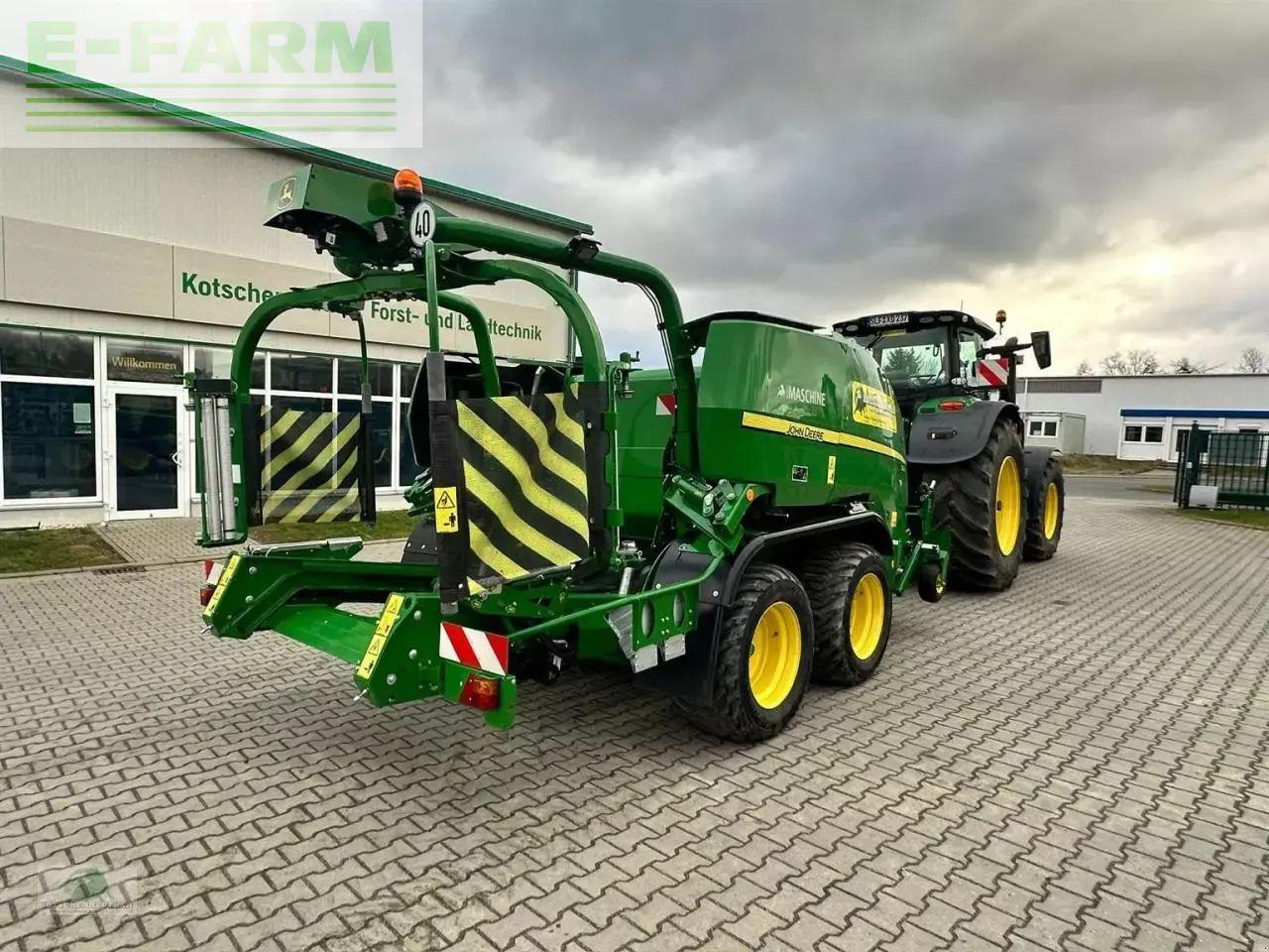 John Deere c441r - Presse à balles cubiques: photos 2 John Deere c441r - Presse à balles cubiques: photos 2