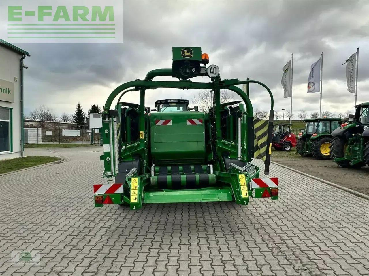 John Deere c441r - Presse à balles cubiques: photos 3 John Deere c441r - Presse à balles cubiques: photos 3