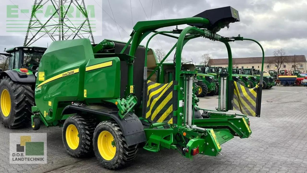John Deere c451r - Presse à balles cubiques: photos 1 John Deere c451r - Presse à balles cubiques: photos 1