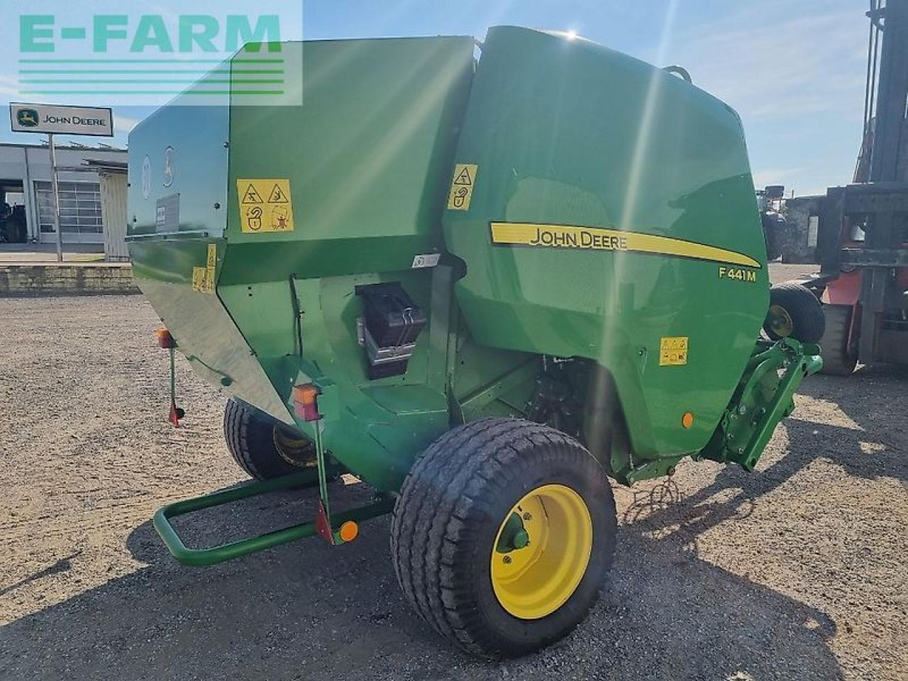 John Deere f441m - Presse à balles cubiques: photos 5 John Deere f441m - Presse à balles cubiques: photos 5