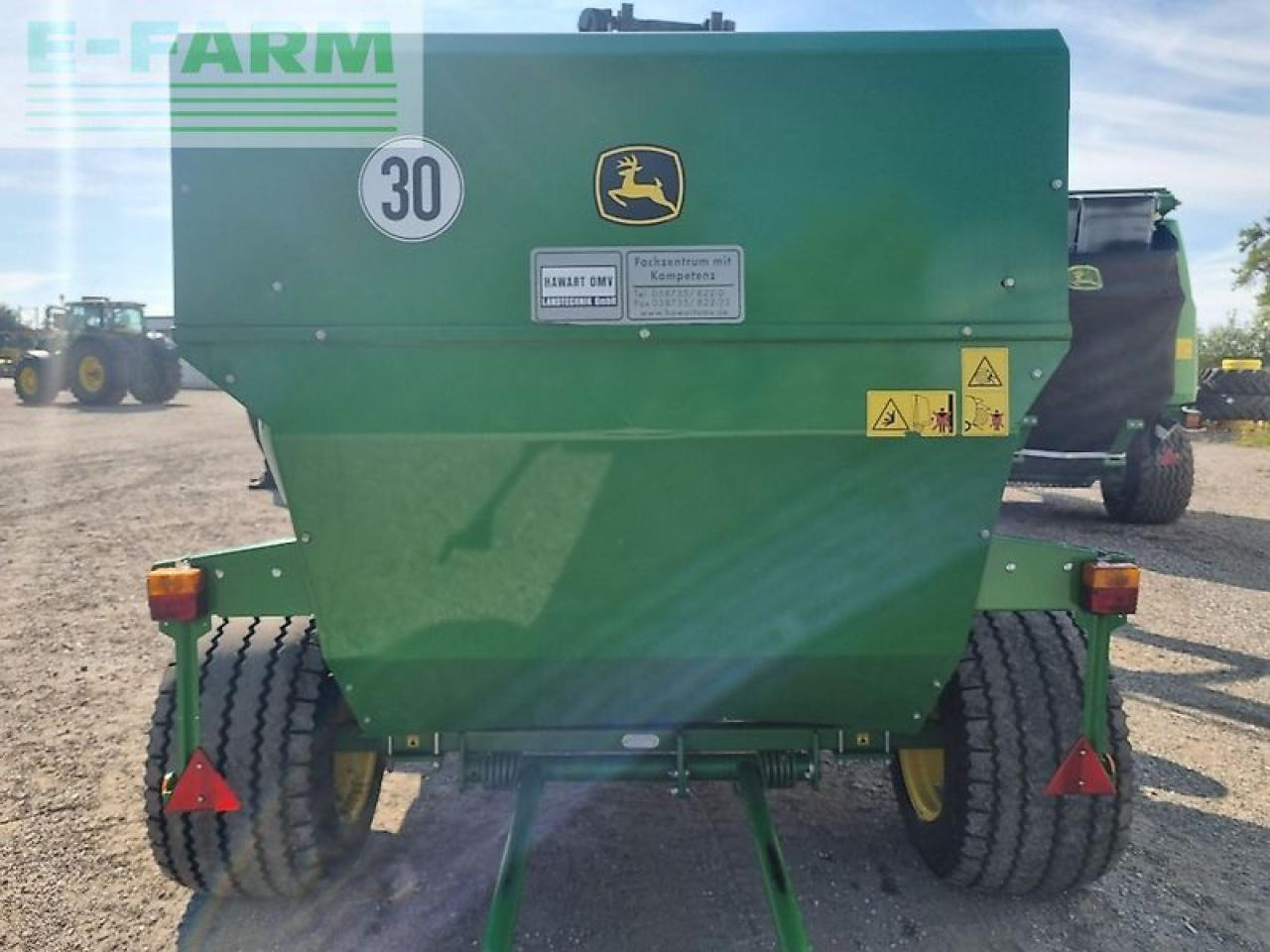 John Deere f441m - Presse à balles cubiques: photos 4 John Deere f441m - Presse à balles cubiques: photos 4