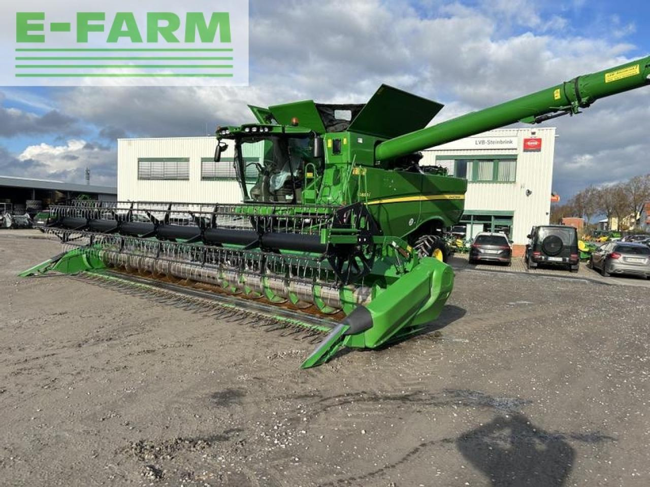 John Deere s685i - Moissonneuse-batteuse: photos 1 John Deere s685i - Moissonneuse-batteuse: photos 1