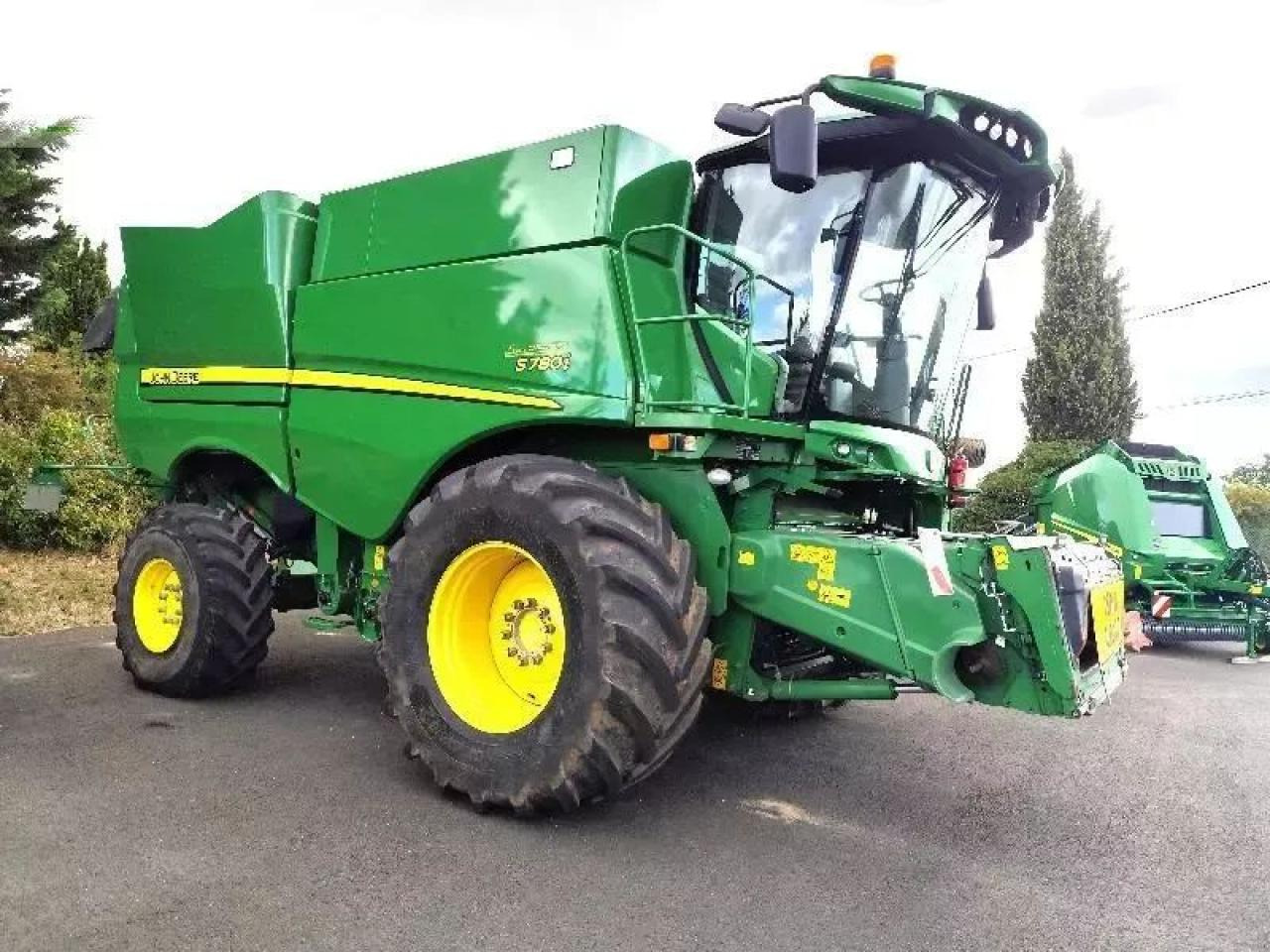 John Deere s780 - Moissonneuse-batteuse: photos 1 John Deere s780 - Moissonneuse-batteuse: photos 1