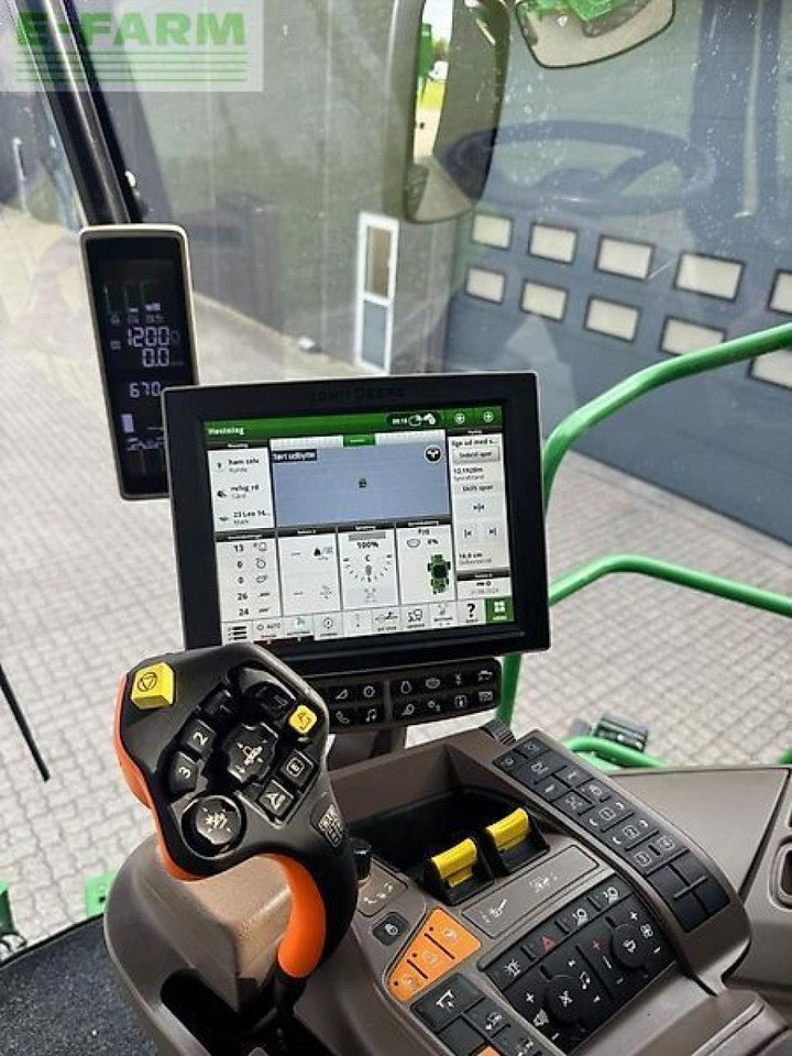 John Deere s790 - Moissonneuse-batteuse: photos 3 John Deere s790 - Moissonneuse-batteuse: photos 3