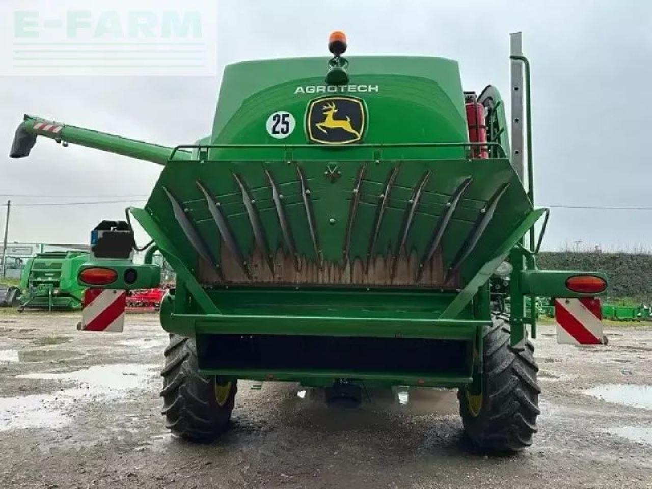 John Deere t 660 - Moissonneuse-batteuse: photos 4 John Deere t 660 - Moissonneuse-batteuse: photos 4