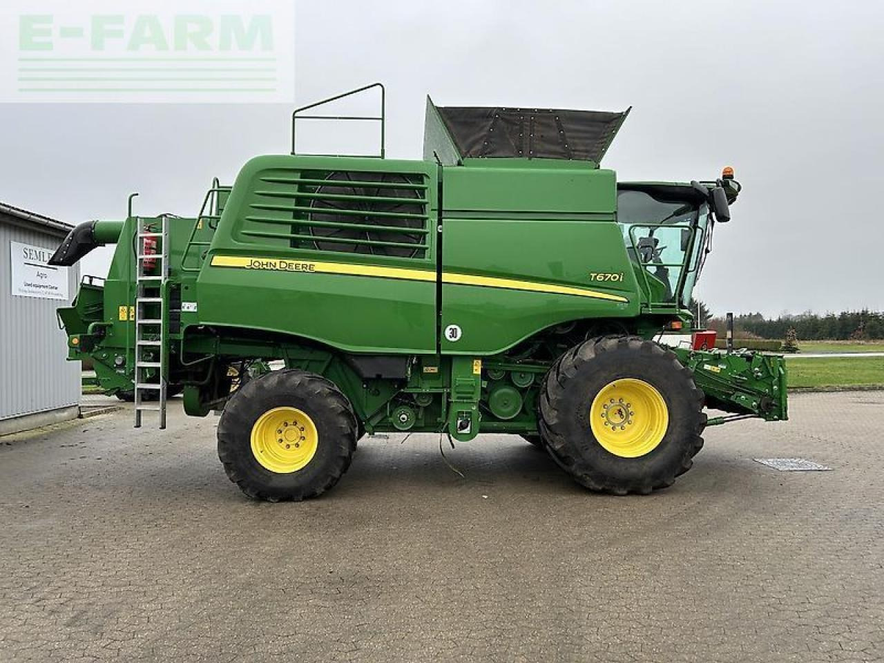 John Deere t670 - Moissonneuse-batteuse: photos 2 John Deere t670 - Moissonneuse-batteuse: photos 2