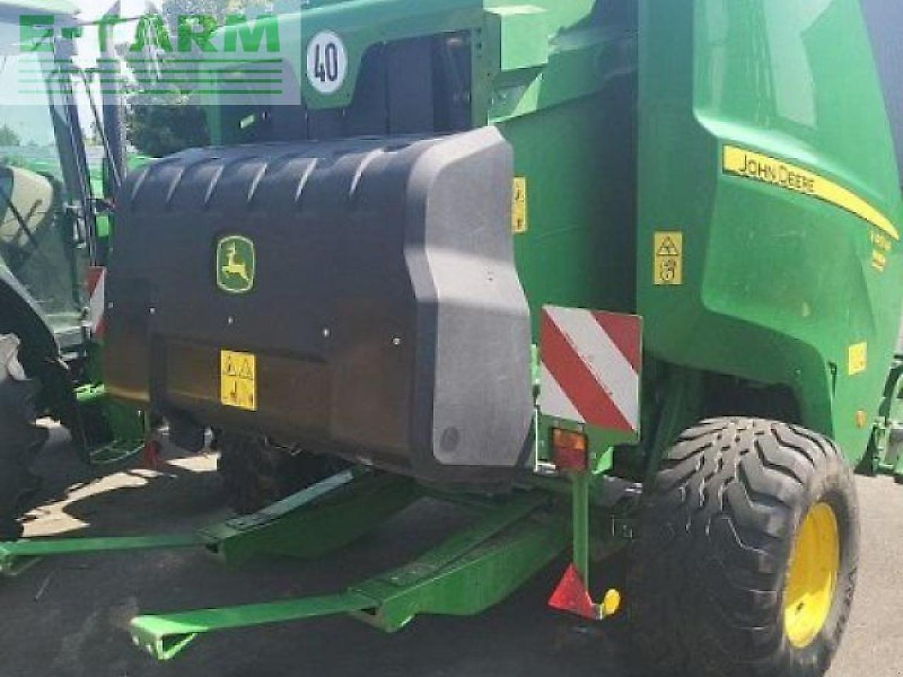 John Deere v 451 pm - Presse à balles cubiques: photos 2 John Deere v 451 pm - Presse à balles cubiques: photos 2