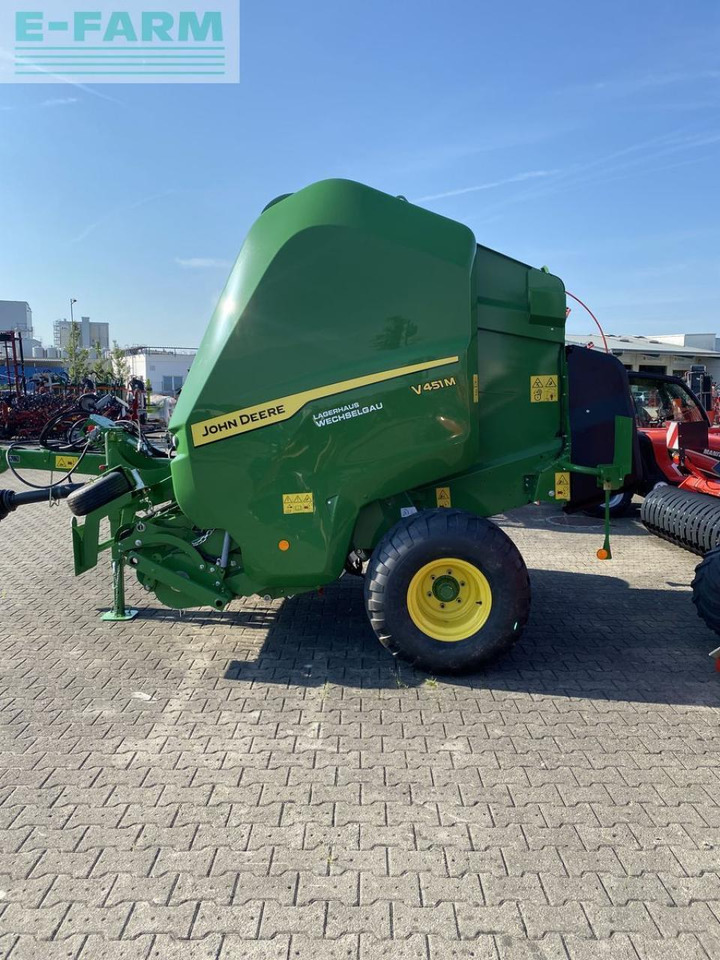 John Deere v451 m - Presse à balles cubiques: photos 5 John Deere v451 m - Presse à balles cubiques: photos 5
