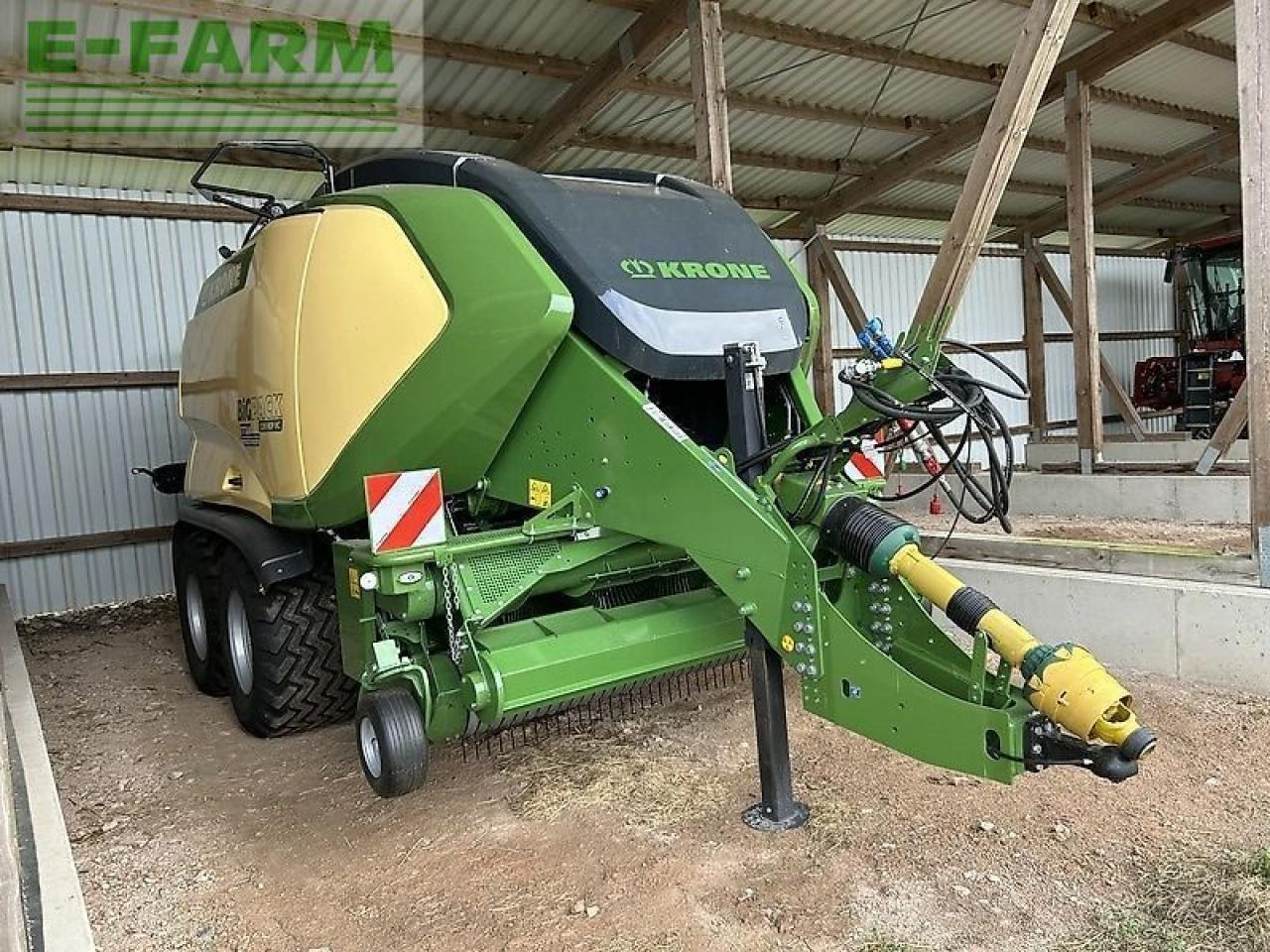 Krone big pack 1290 hdp vc - Presse à balles cubiques: photos 1 Krone big pack 1290 hdp vc - Presse à balles cubiques: photos 1