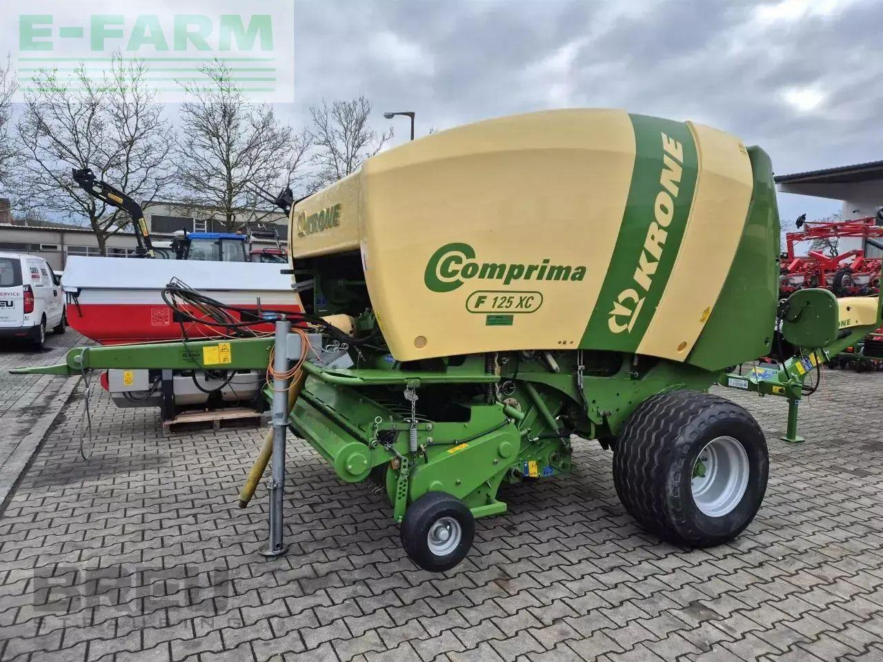 Krone comprima f 125 xc - Presse à balles cubiques: photos 2 Krone comprima f 125 xc - Presse à balles cubiques: photos 2