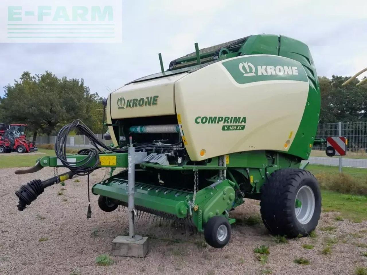 Krone comprima v 180 xc - Presse à balles cubiques: photos 1 Krone comprima v 180 xc - Presse à balles cubiques: photos 1