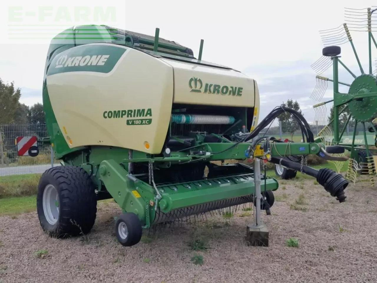 Krone comprima v 180 xc - Presse à balles cubiques: photos 2 Krone comprima v 180 xc - Presse à balles cubiques: photos 2